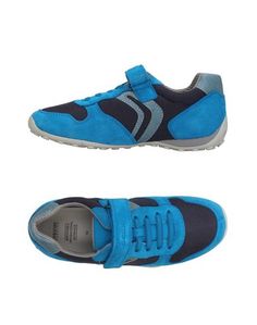 Низкие кеды и кроссовки Geox