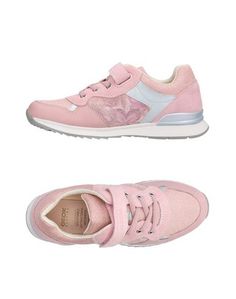 Низкие кеды и кроссовки Geox