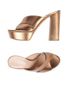 Сандалии Casadei