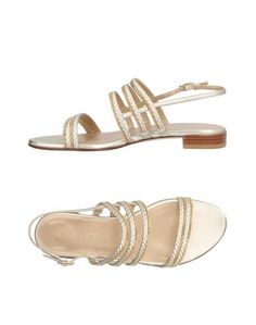 Сандалии Stuart Weitzman