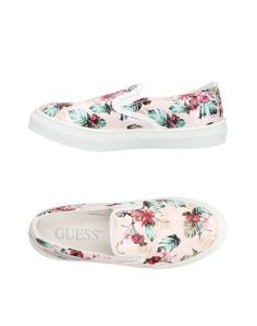 Низкие кеды и кроссовки Guess