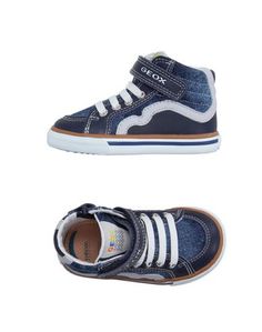 Низкие кеды и кроссовки Geox