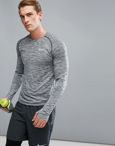 Черный лонгслив Nike Running Dri-FIT 833565-010 - Черный