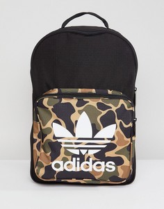 Рюкзак с камуфляжным принтом adidas Originals CD6121 - Зеленый