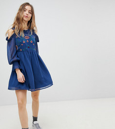 Свободное платье с вырезами на плечах и вышивкой Glamorous Petite - Темно-синий