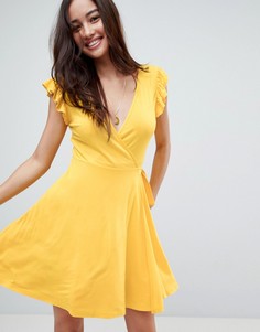 Легкое платье с запахом ASOS - Желтый
