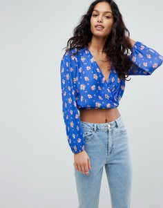 Плиссированный кроп-топ с принтом ASOS - Синий