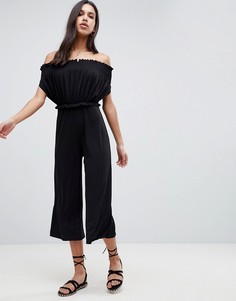 Трикотажный комбинезон с открытыми плечами ASOS - Черный