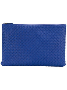 объемный клатч с плетеным дизайном Bottega Veneta