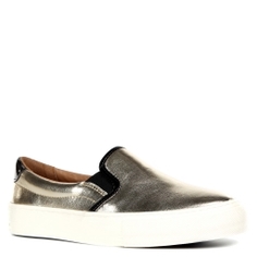 Slip on shop no name