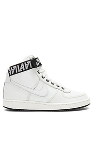 Кроссовки - Nike