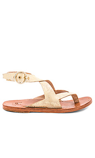 Сандалии skimmer - Beek