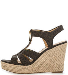 Босоножки коричневого цвета с монограммой бренда Michael Michael Kors