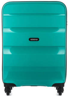 Зеленый чемодан на колесах American Tourister