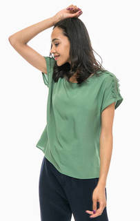 Зеленая блуза из вискозы с кружевными вставками Vero Moda