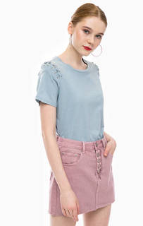 Футболка с декоративной шнуровкой Glamorous