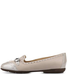 Серые кожаные балетки с лаковой вставкой Geox