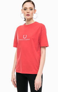 Футболка с вышитым логотипом бренда Fred Perry