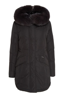 Черная парка с накладными карманами Woolrich