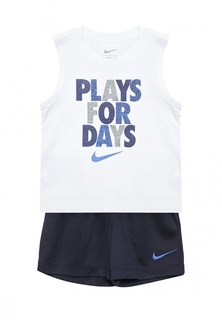 Костюм спортивный Nike