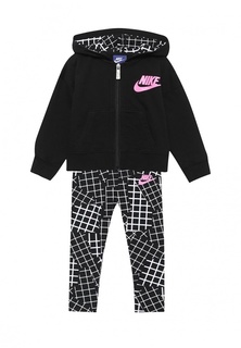 Костюм спортивный Nike