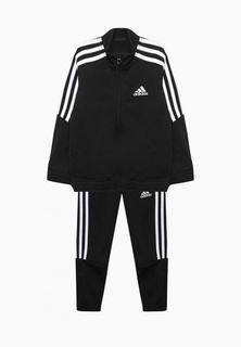 Костюм спортивный adidas