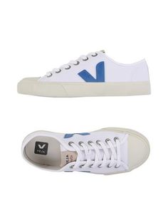 Низкие кеды и кроссовки Veja
