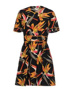 Короткое платье Fendi