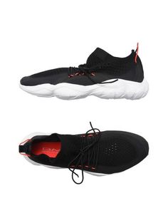 Низкие кеды и кроссовки Reebok