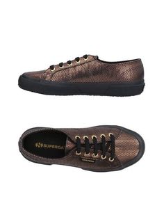 Низкие кеды и кроссовки Superga