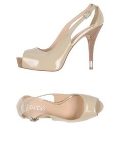 Сандалии Guess