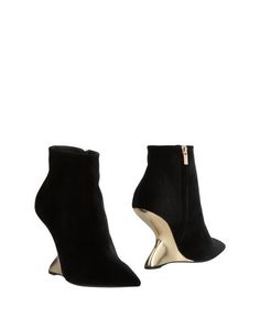 Полусапоги и высокие ботинки Salvatore Ferragamo