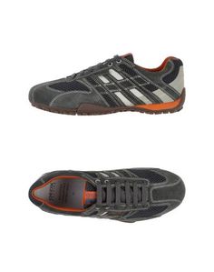 Низкие кеды и кроссовки Geox