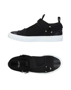 Низкие кеды и кроссовки Versace