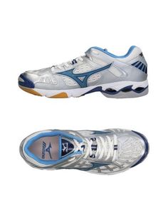 Низкие кеды и кроссовки Mizuno