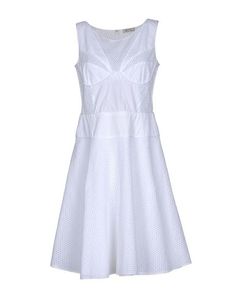 Короткое платье Nina Ricci