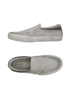 Низкие кеды и кроссовки Guess