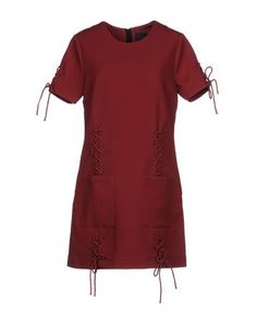 Короткое платье Kendall + Kylie