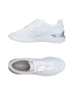 Низкие кеды и кроссовки Geox