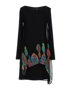 Короткое платье Desigual