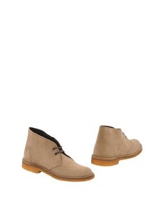 Полусапоги и высокие ботинки Clarks