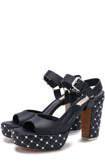 Кожаные босоножки Valentino Garavani Free Rockstud Spike на устойчивом каблуке Valentino