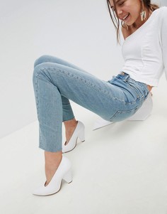 Выбеленные джинсы прямого кроя с завышенной талией и необработанным краем ASOS FARLEIGH - Синий