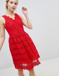 Короткое приталенное платье из кружева Glamorous - Красный