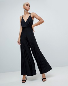 Трикотажный комбинезон с драпированным лифом и плиссированными штанинами ASOS DESIGN - Черный