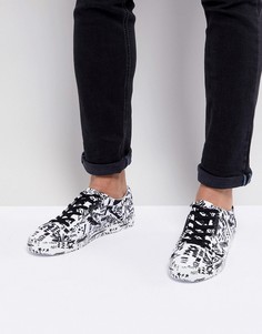 Кроссовки на шнуровке с принтом в стиле граффити ASOS - Белый
