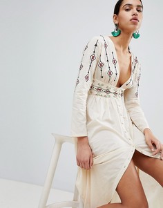 Платье макси с вышивкой и пуговицами Boohoo - Бежевый