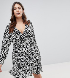Платье мини с запахом, оборками и принтом ASOS CURVE - Мульти