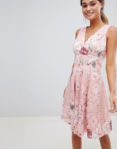 Кружевное платье с запахом, цветочным принтом и плиссированной юбкой Little Mistress - Розовый