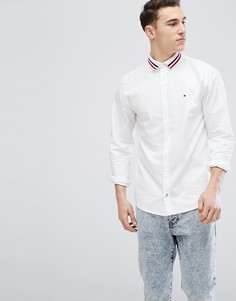 Белая оксфордская рубашка классического кроя с воротником в полоску и логотипом Tommy Hilfiger - Белый